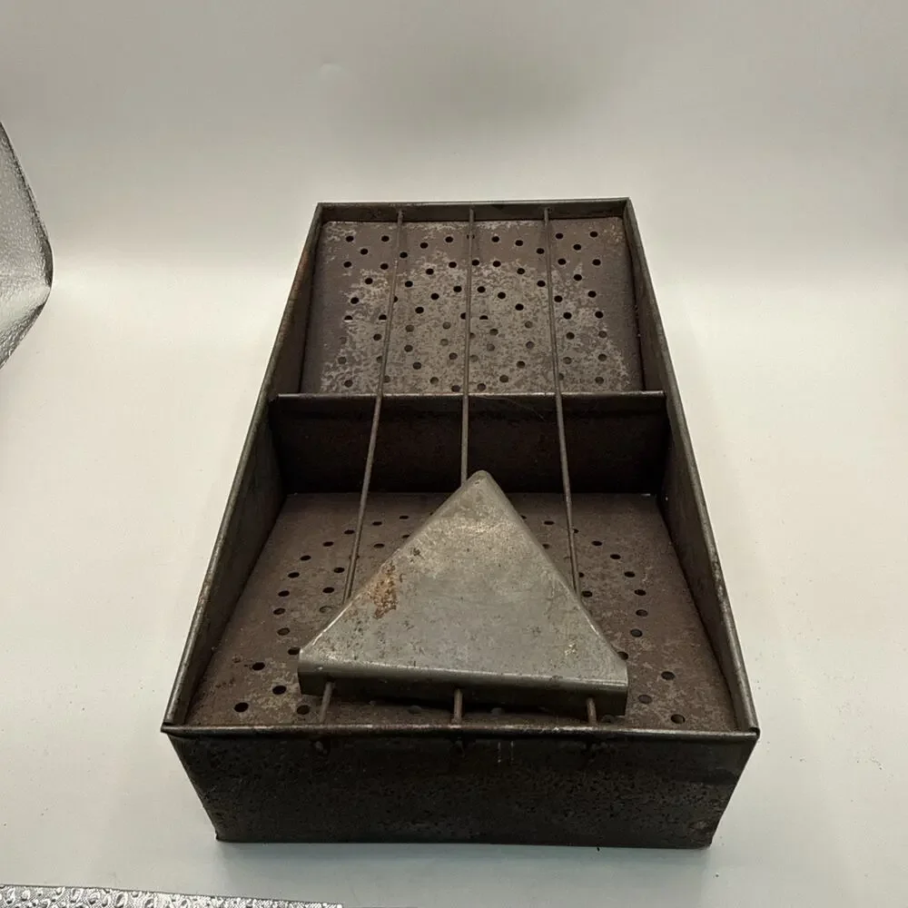 CAMP-A-TOASTER vtg rectangle